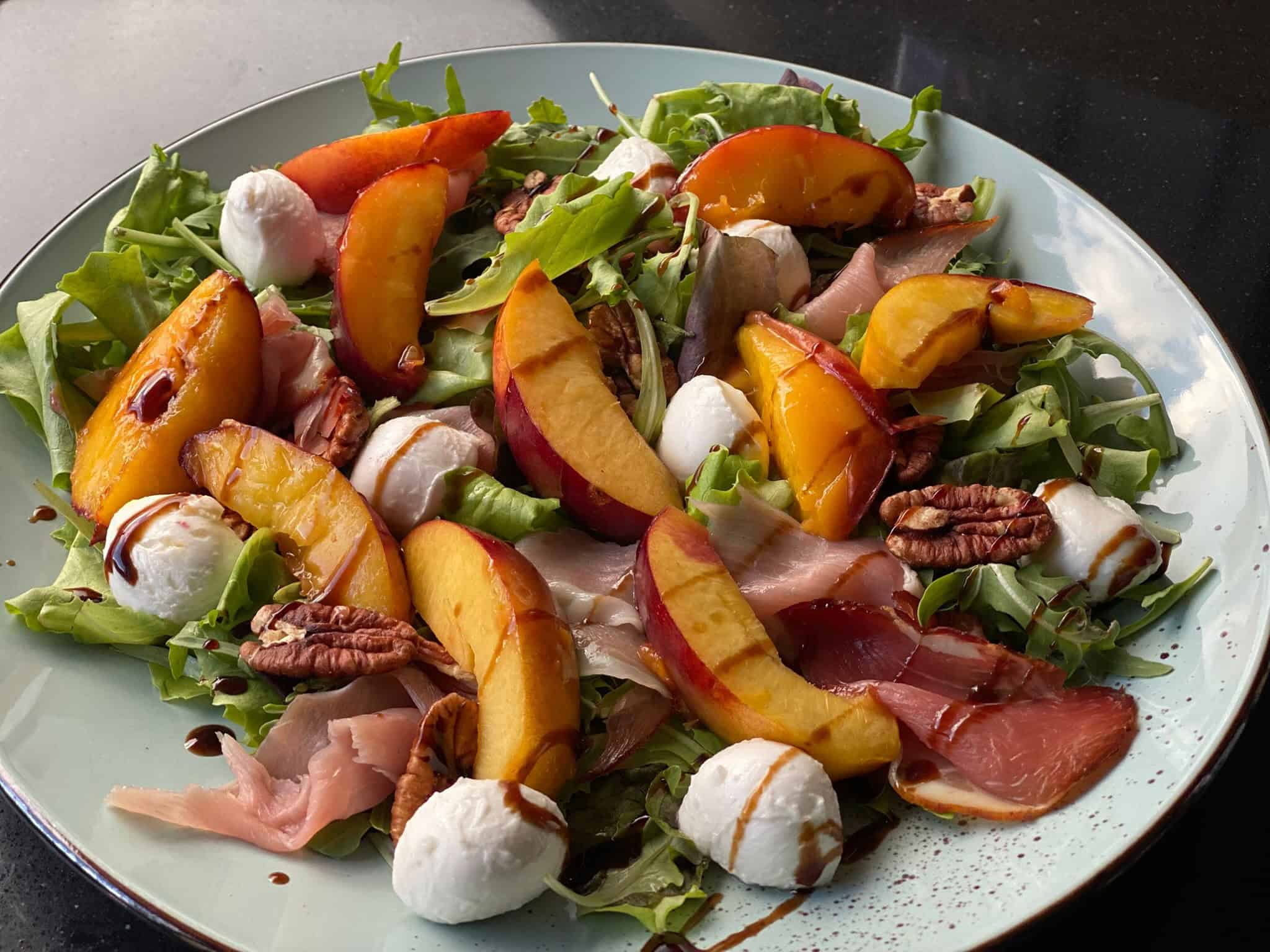Recept Salade met nectarine mozzarella balsamico Recept Salade met nectarine mozzarella balsamico